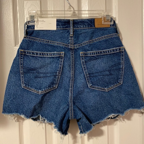 American Eagle Highest Rise 90s Boyfriend Jean Shorts - Picture 2 of 5